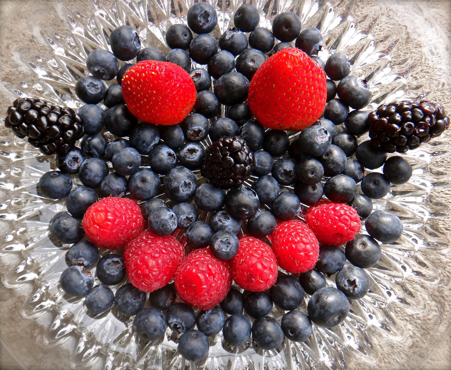 Antioxidants: What the heck are they & why should we care?