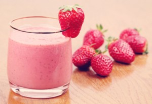 Why smoothies are AWESOME! + Pretty In Pink Smoothie Recipe