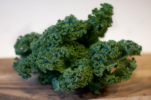 Crispy fresh green kale for this kale smoothie, choked full of calcium!